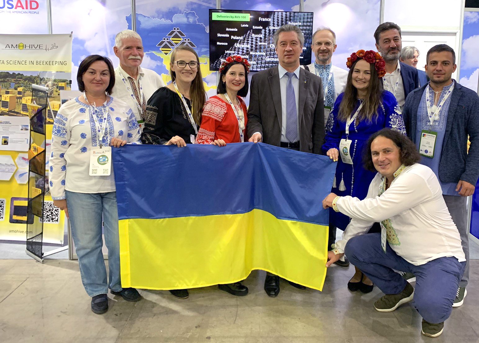 DELEGATION FROM UKRAINE TAKES PART IN THE WORLD’S LARGEST HONEY CONGRESS APIMONDIA